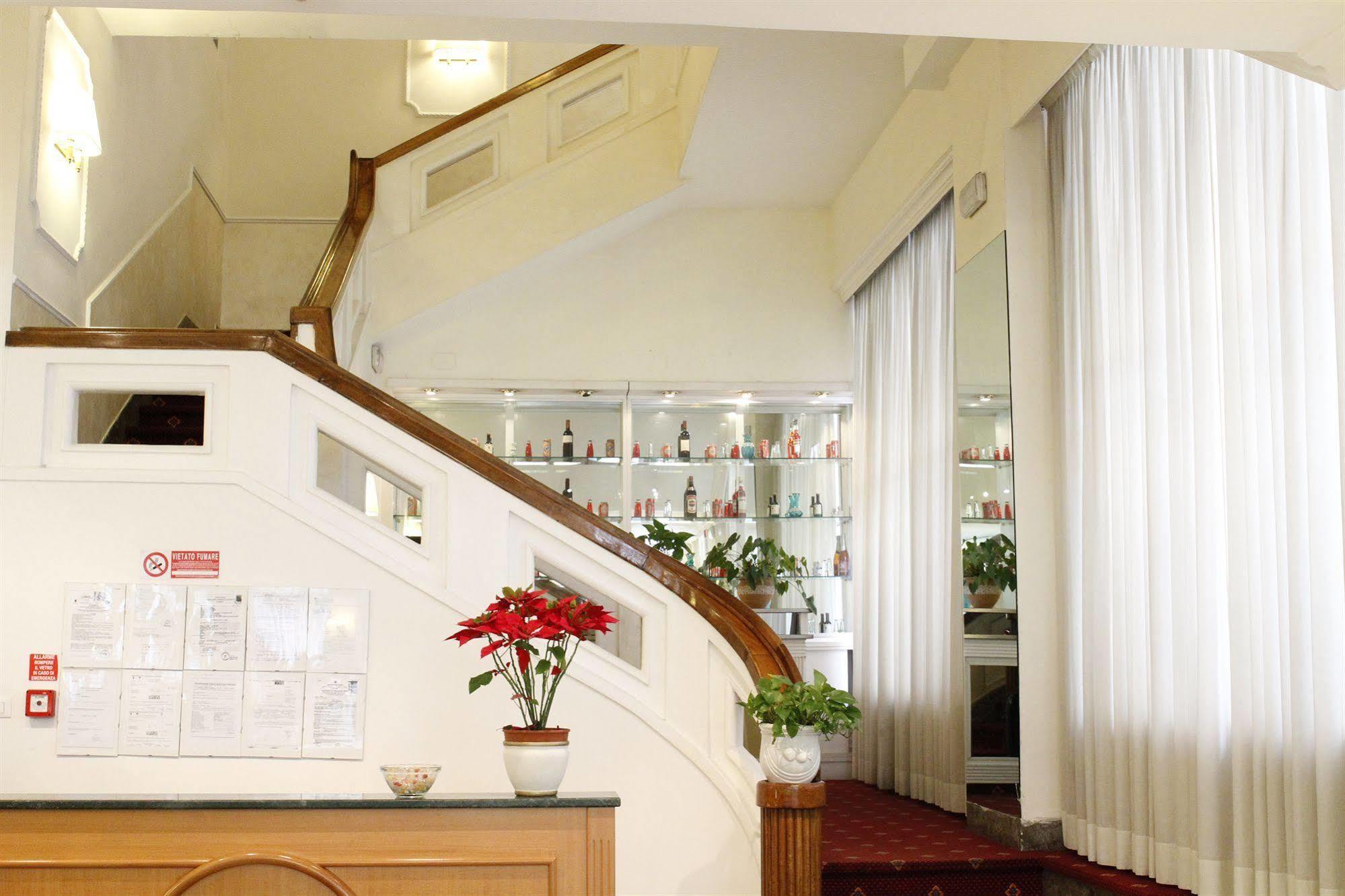 Gh Hotel San Giusto Рим Екстер'єр фото