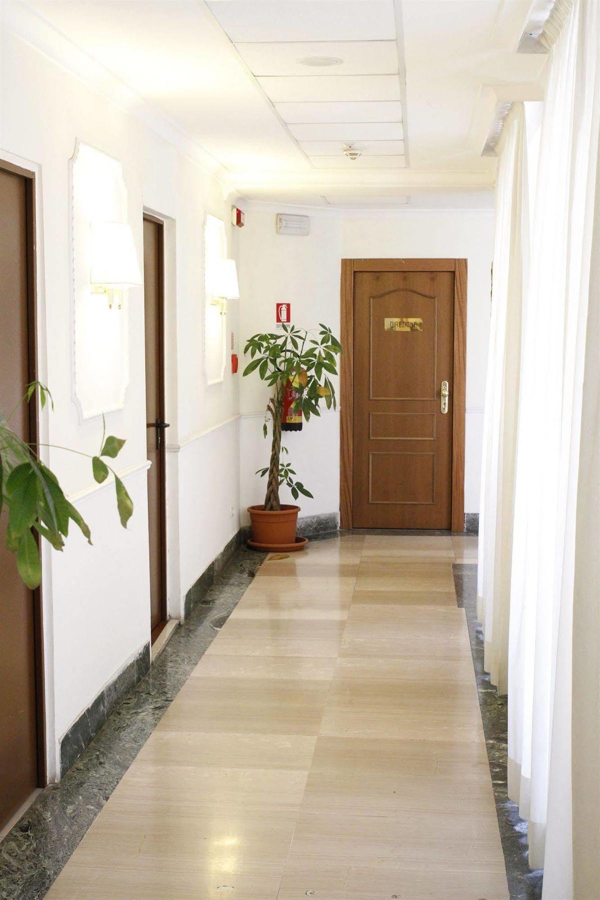 Gh Hotel San Giusto Рим Екстер'єр фото